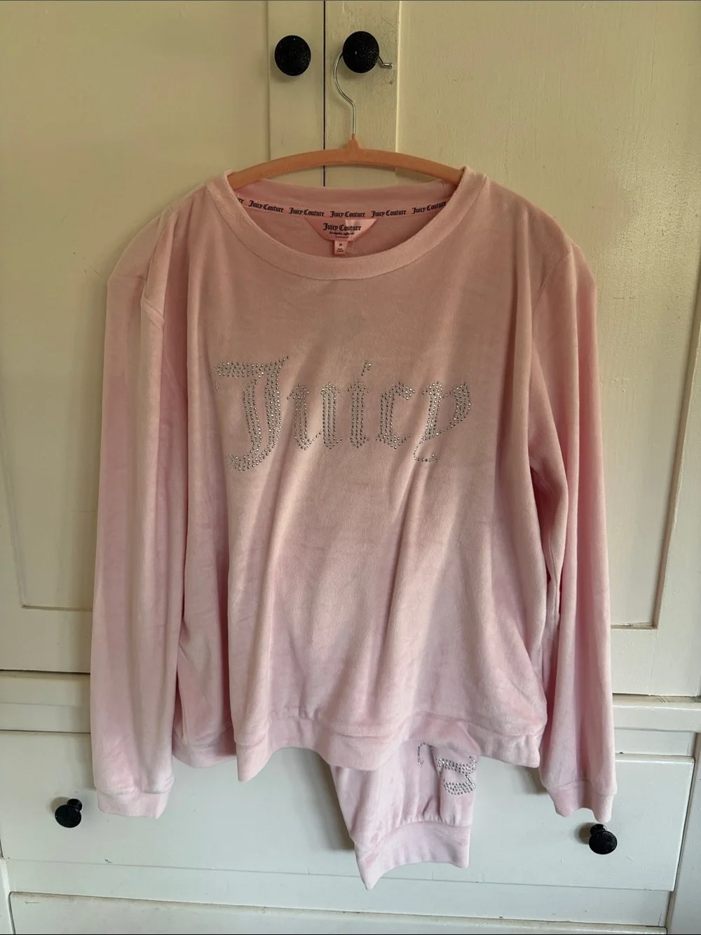 Juicy Couture Light Pink Velour lounge set / pajamas - Picture 4 of 8